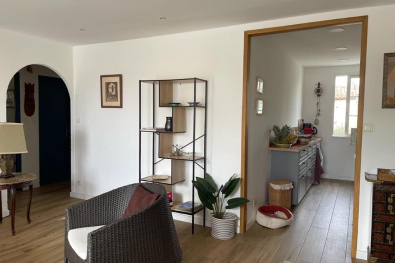 Charming Apartment Overlooking The Lake City Grimaud Exteriör bild