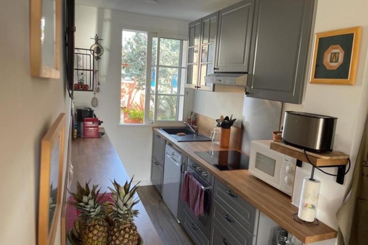 Charming Apartment Overlooking The Lake City Grimaud Exteriör bild